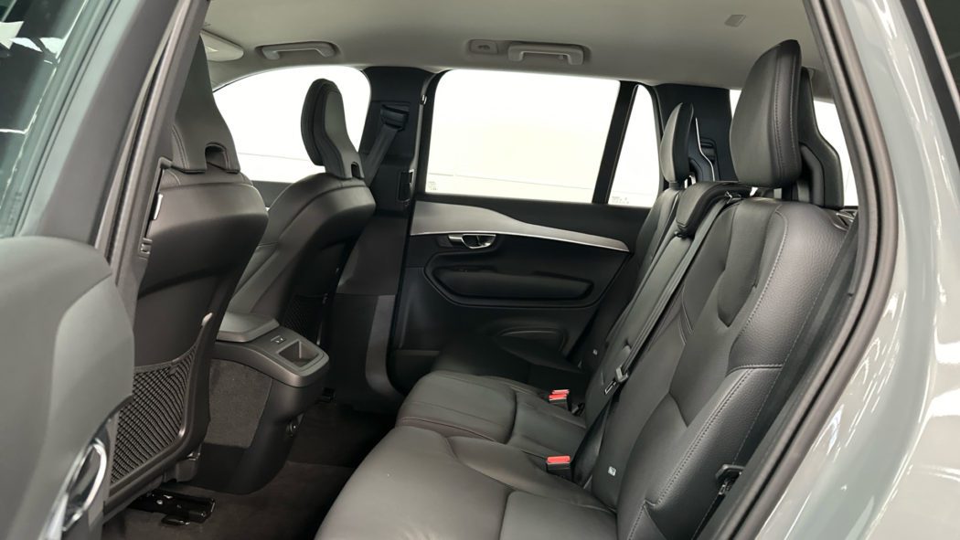 VOLVO XC90 Core, B5 AWD Mild Hybrid, Gasolina, 7 Plazas - Imagen 11