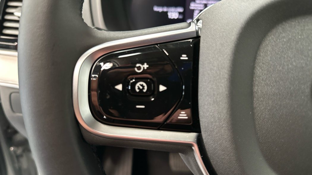 VOLVO XC90 Core, B5 AWD Mild Hybrid, Gasolina, 7 Plazas - Imagen 18