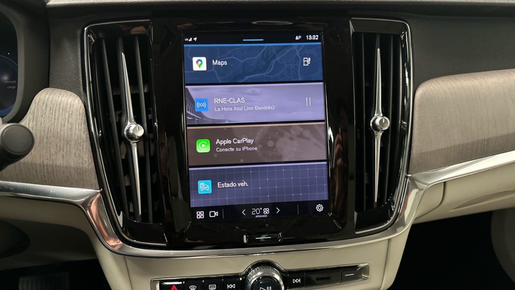 VOLVO S90 Recharge Core, T8 plug-in-hybrid eAWD, Eléctrico/Gasolina, Bright - Imagen 15