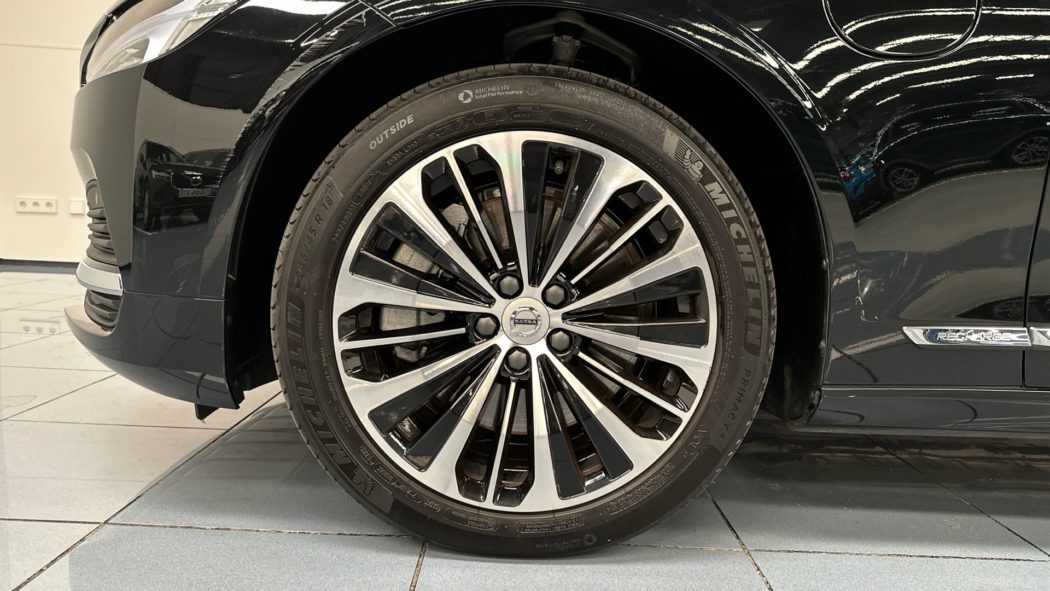VOLVO S90 Recharge Core, T8 plug-in-hybrid eAWD, Eléctrico/Gasolina, Bright - Imagen 16