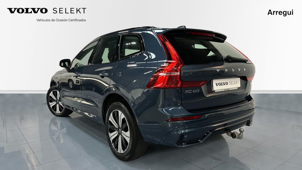 VOLVO XC60 Recharge Dark Plus T6 Plug-in Hybrid EAWD Automatic - Imagen 2