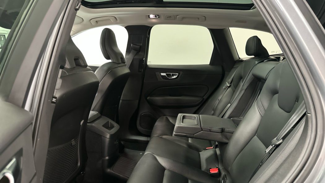 VOLVO XC60 T6 Twin Recharge Inscription - Imagen 11