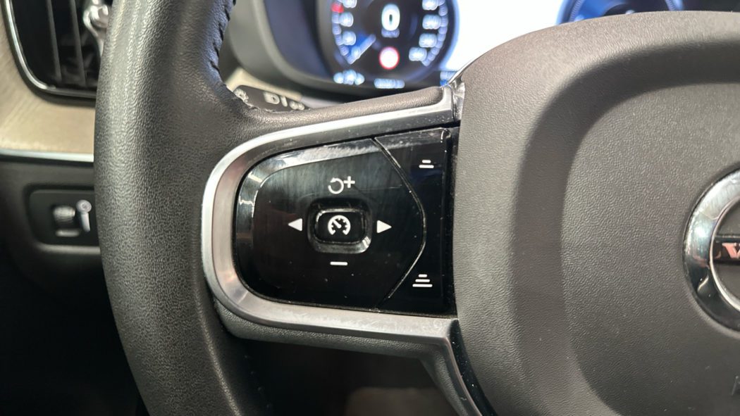 VOLVO XC60 T6 Twin Recharge Inscription - Imagen 18