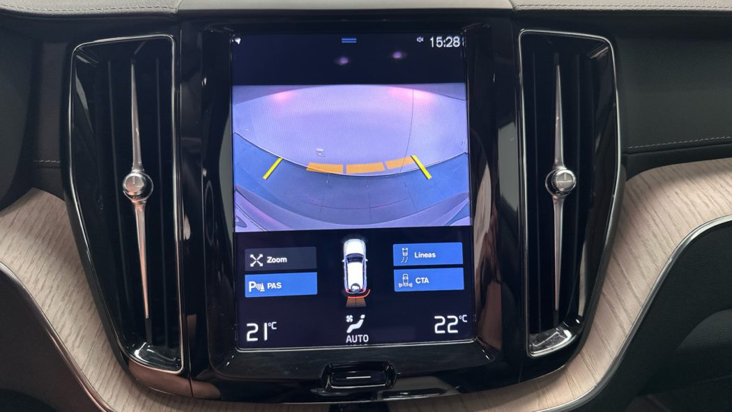 VOLVO XC60 T6 Twin Recharge Inscription - Imagen 19