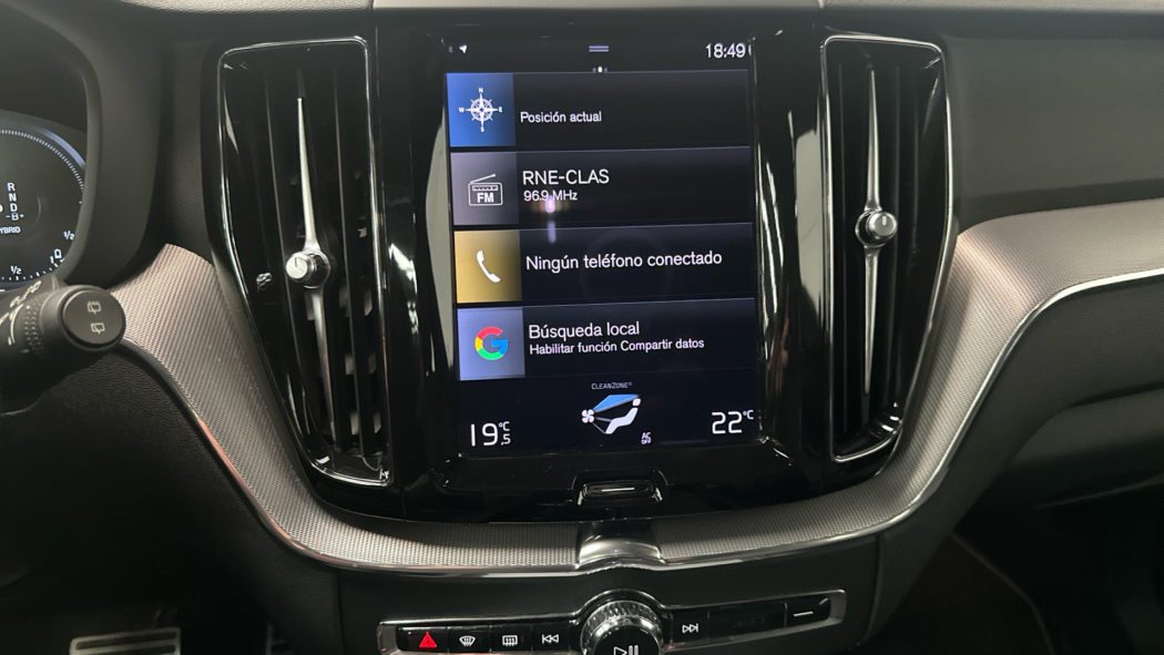 VOLVO XC60 T6 Twin Recharge R-Desing - Imagen 15
