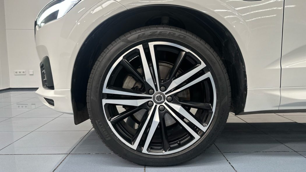 VOLVO XC60 T6 Twin Recharge R-Desing - Imagen 16