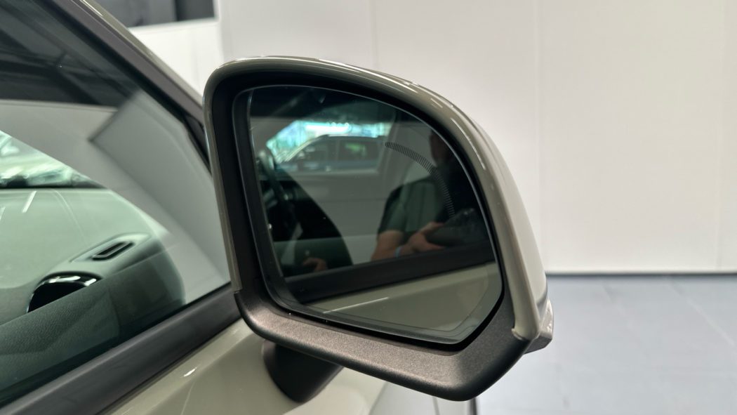 VOLVO XC40 Core B3(G) Mild Hybrid - Imagen 20