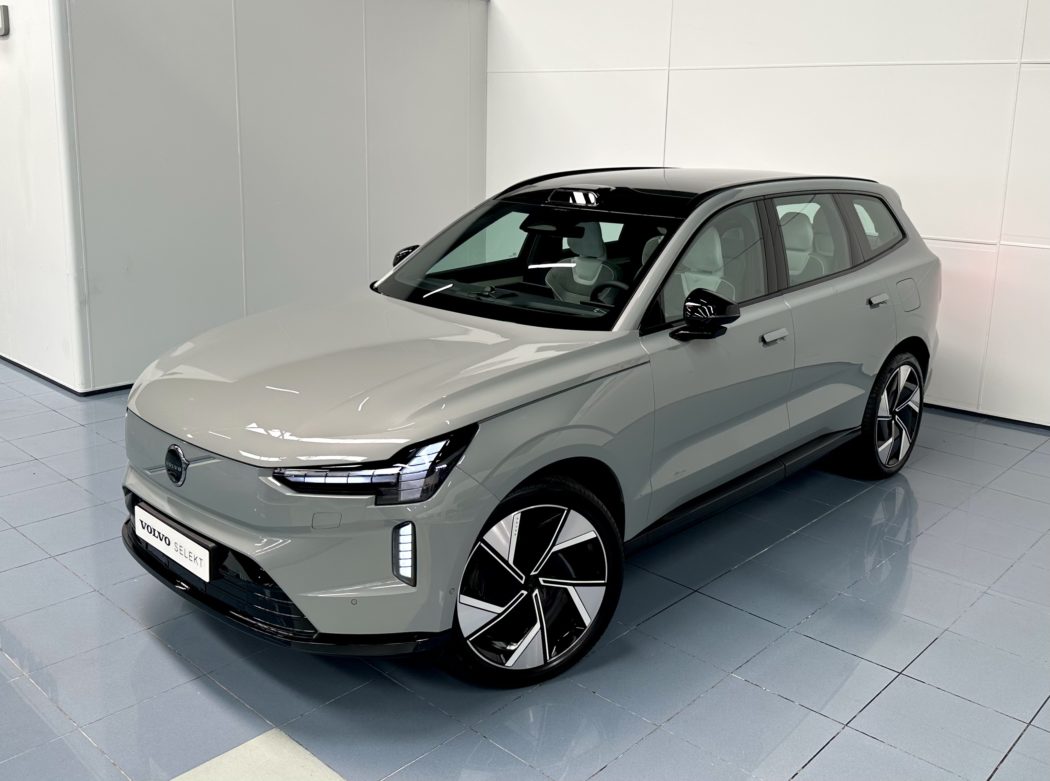 VOLVO EX90 ULTRA TWIN MOTOR