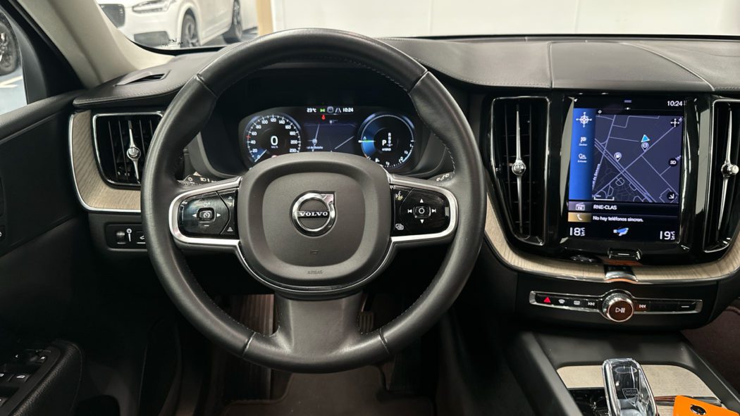 VOLVO XC60 T6 Twin Recharge Inscription - Imagen 13