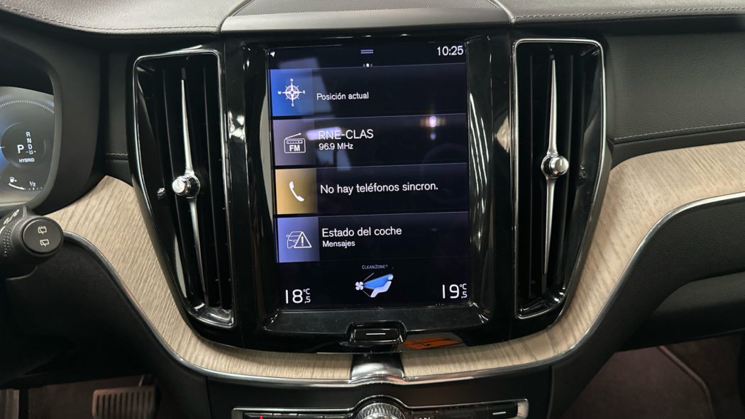 VOLVO XC60 T6 Twin Recharge Inscription - Imagen 15
