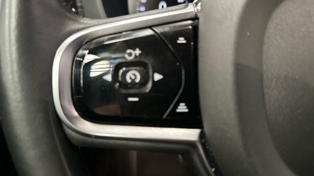 VOLVO XC60 T6 Twin Recharge Inscription - Imagen 18