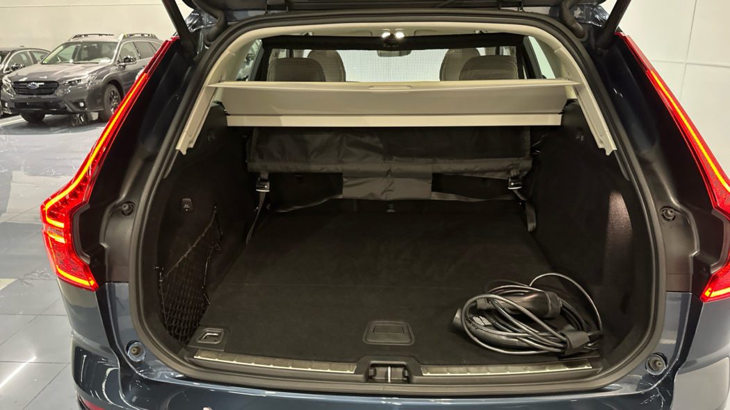 VOLVO XC60 D4 Inscription Automático - Imagen 12