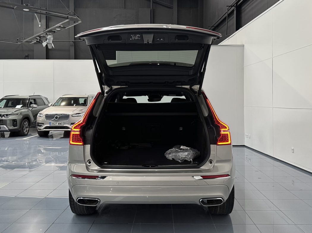 VOLVO XC60 Recharge Inscription, T6 AWD híbrido enchufable - Imagen 18