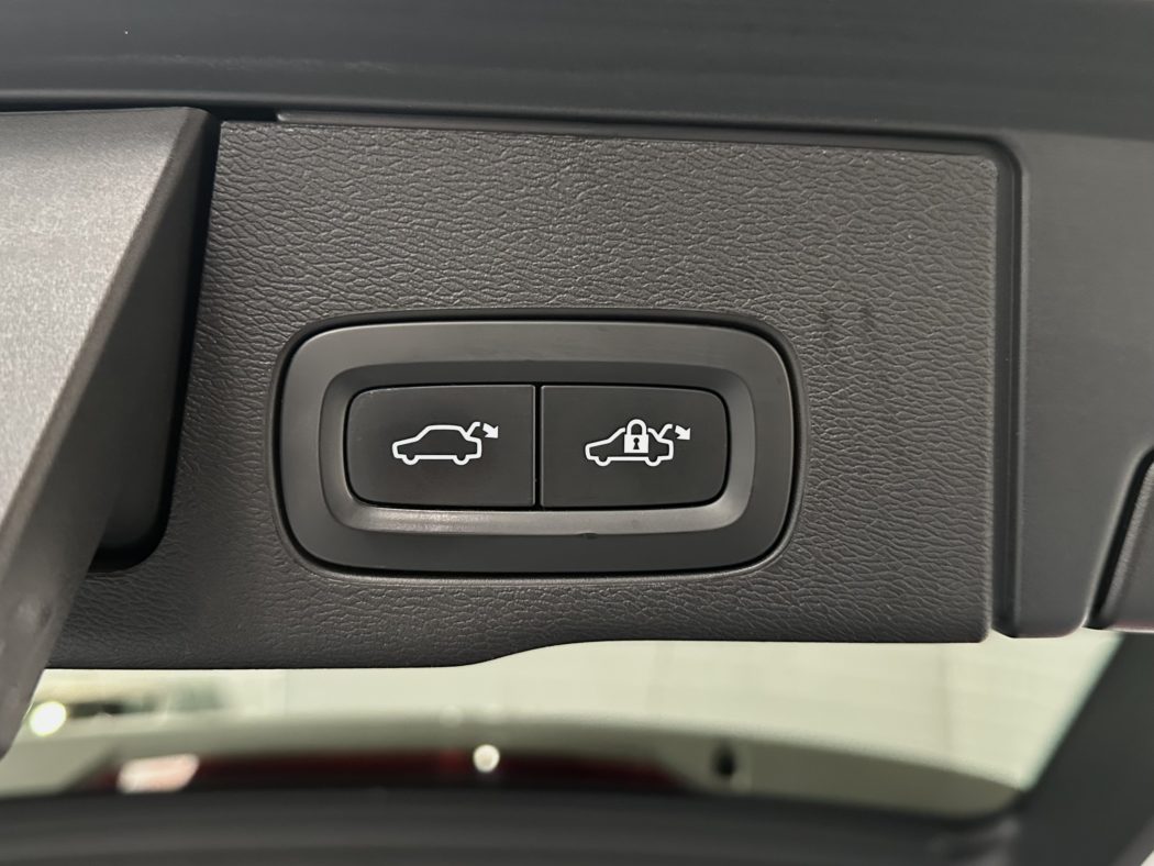 VOLVO XC60 Recharge Inscription, T6 AWD híbrido enchufable - Imagen 20