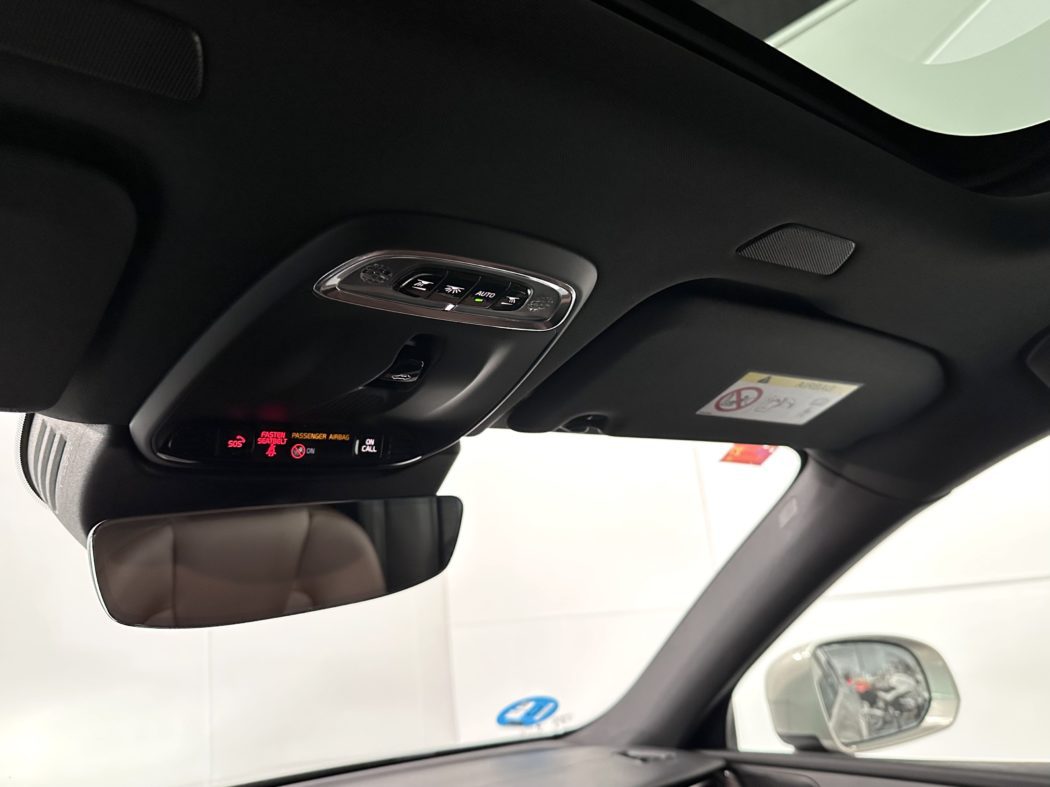 VOLVO XC60 Recharge Inscription, T6 AWD híbrido enchufable - Imagen 24