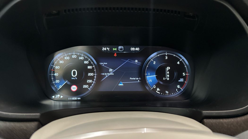 VOLVO V90 Cross Country  D4 AWD  Automático - Imagen 14