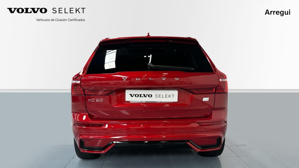 VOLVO XC60 Recharge Dark Ultimate T6 Plug-in Hybrid eAWD Automatic - Imagen 4