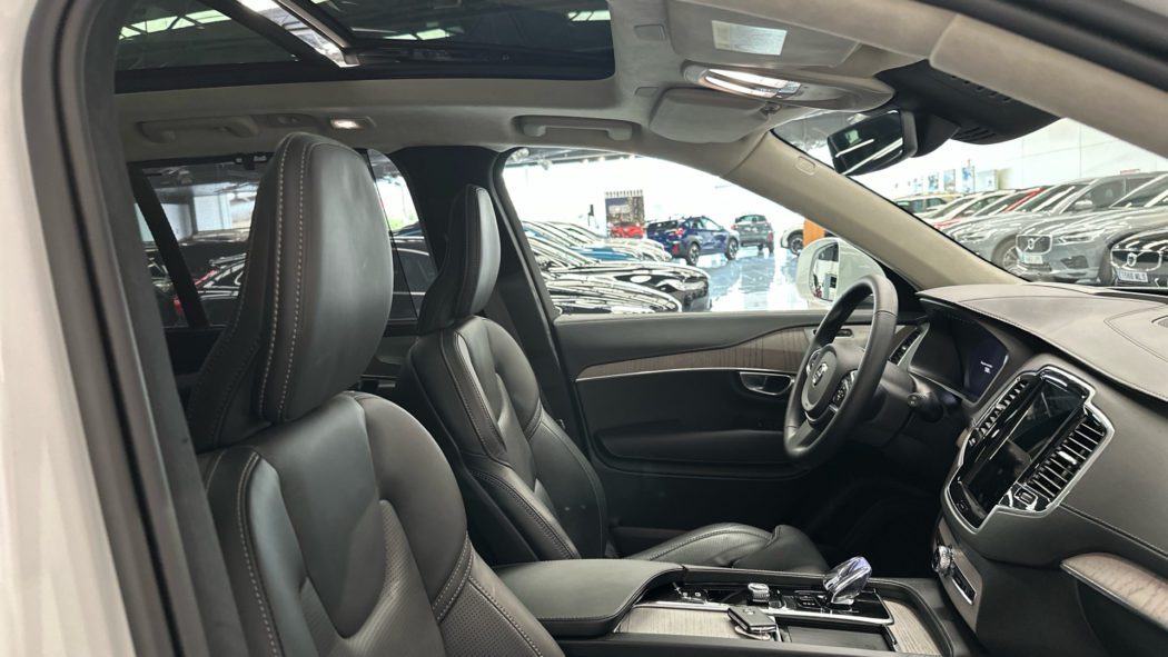VOLVO XC90 Ultimate, B5 AWD Mild Hybrid, Diésel, Bright, 7 Plazas - Imagen 9