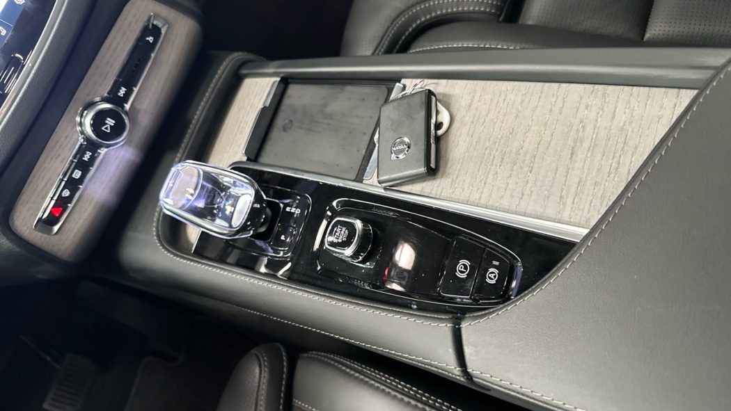 VOLVO XC90 Ultimate, B5 AWD Mild Hybrid, Diésel, Bright, 7 Plazas - Imagen 17