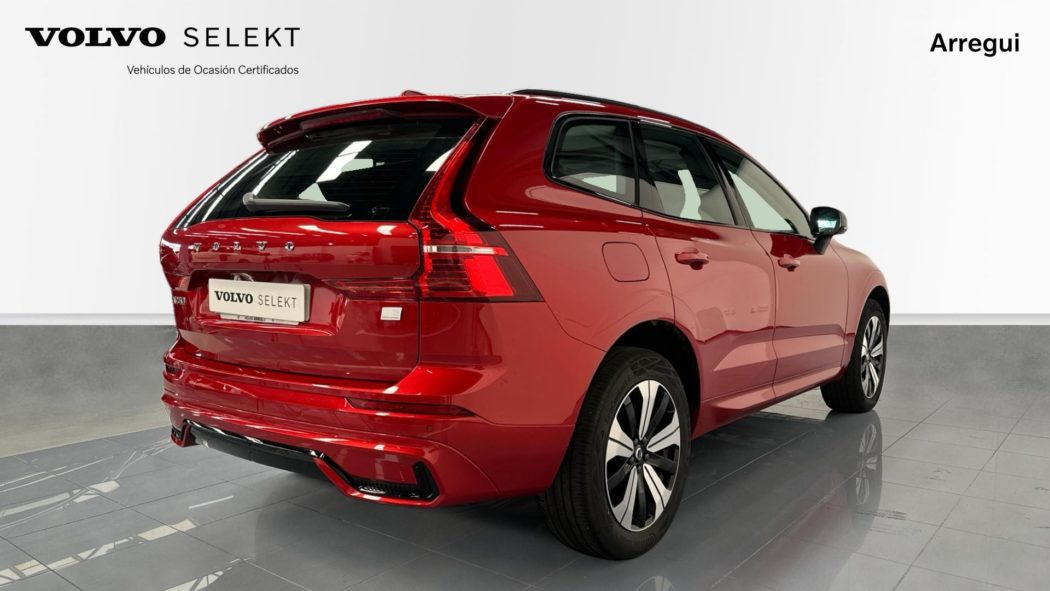 VOLVO XC60 Recharge Plus, T6 AWD Híbrido enchufable, Eléctrico/Gasolina, Dark - Imagen 7