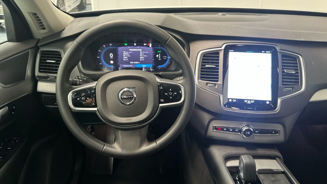 VOLVO XC90 Recharge Core  Bright T8 Plug-in Hybrid AWD - Imagen 13