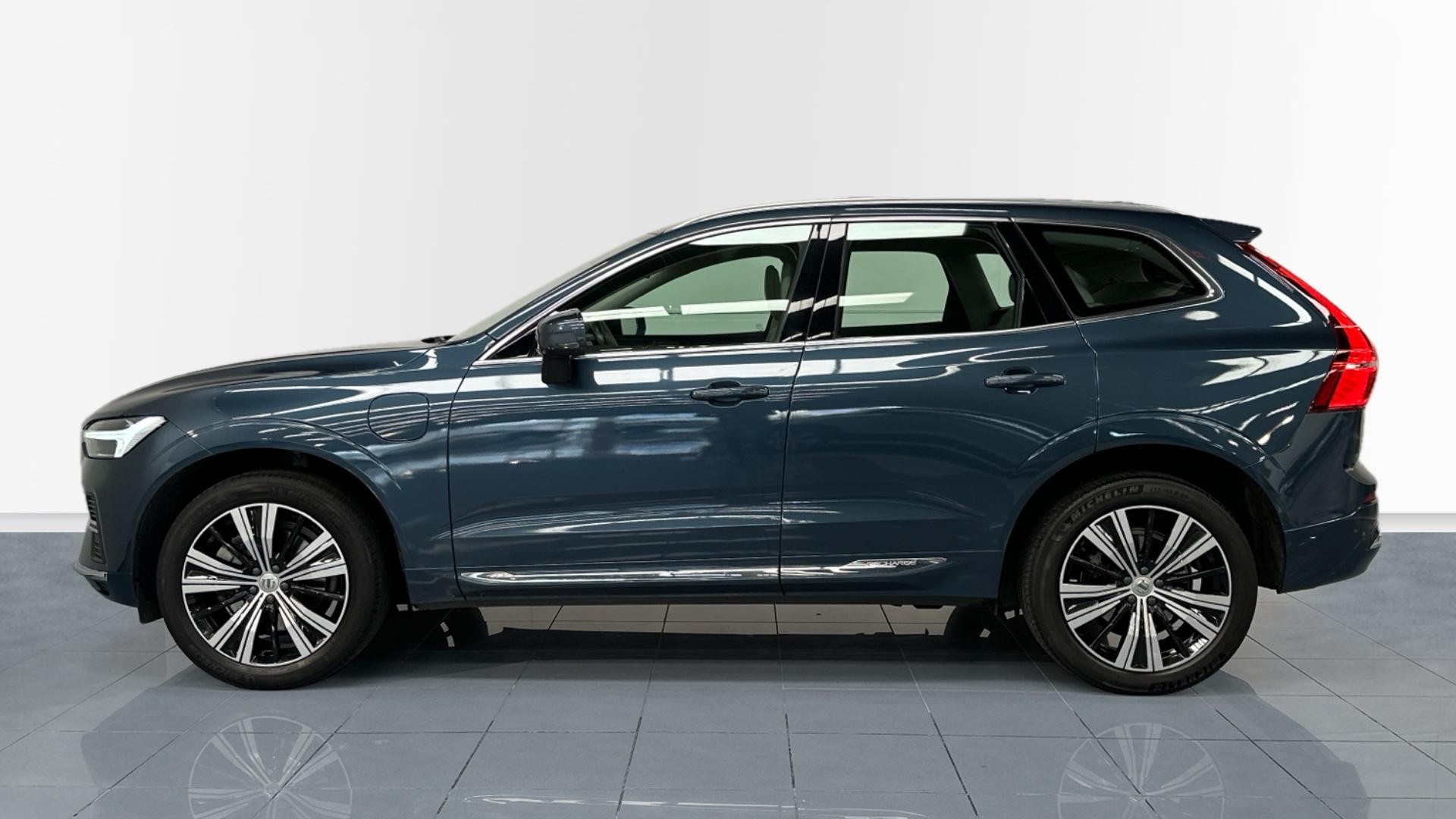 VOLVO XC60 Inscription Recharge T6 AWD Automatic - Imagen 3