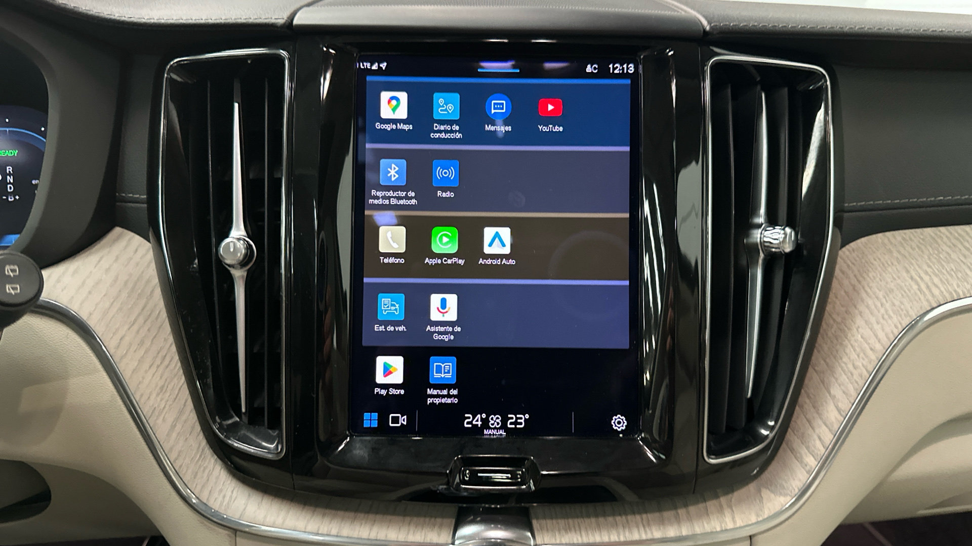 VOLVO XC60 Inscription Recharge T6 AWD Automatic - Imagen 12