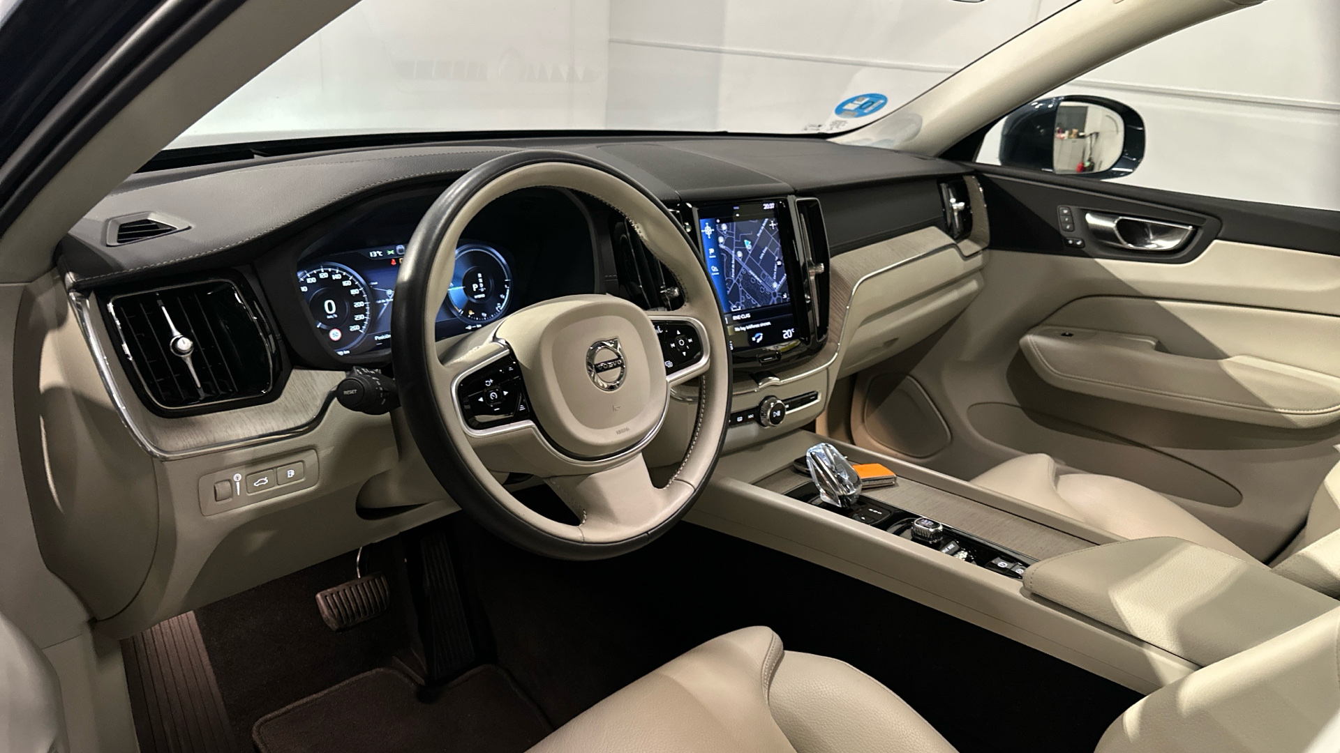 VOLVO XC60 T6 Twin Recharge Inscription - Imagen 4