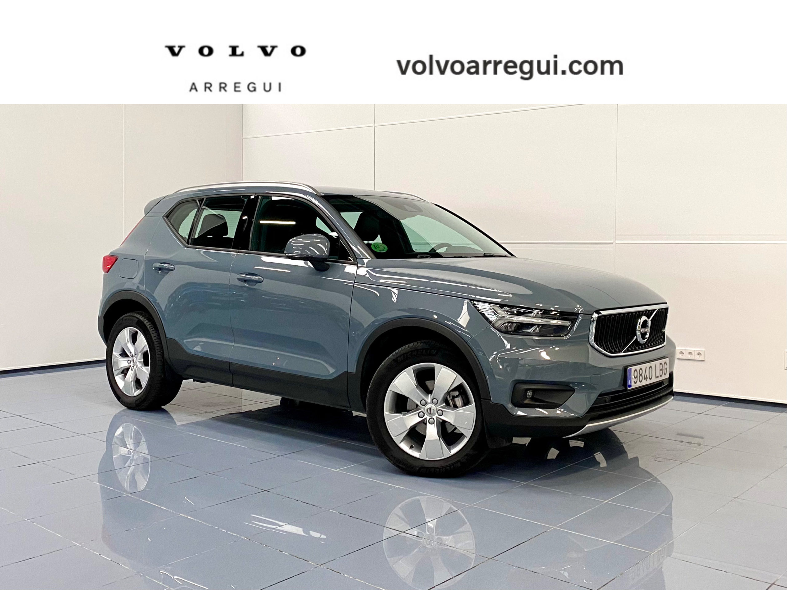 VOLVO XC40 D3 MOMENTUM