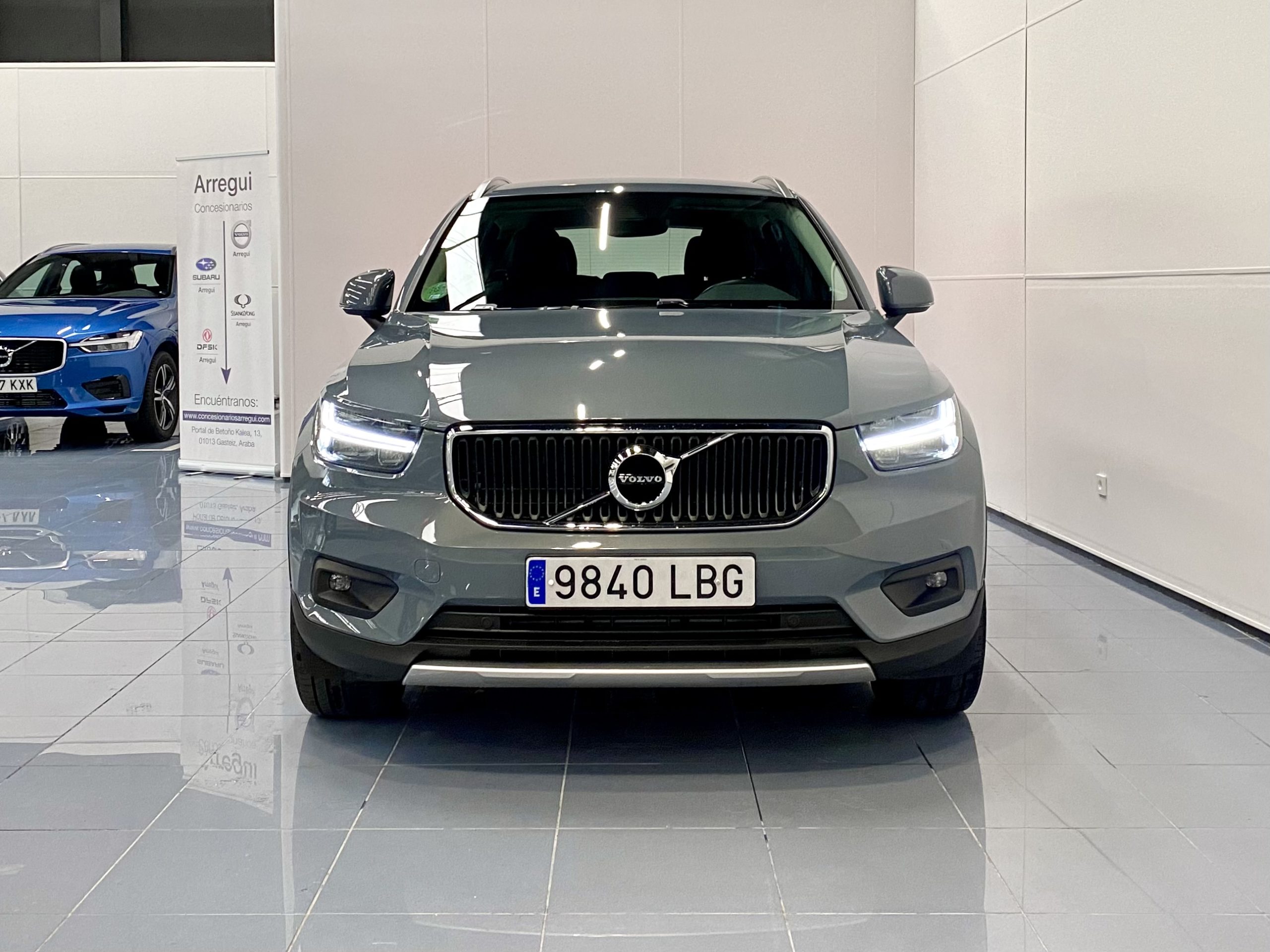 VOLVO XC40 D3 MOMENTUM - Imagen 12