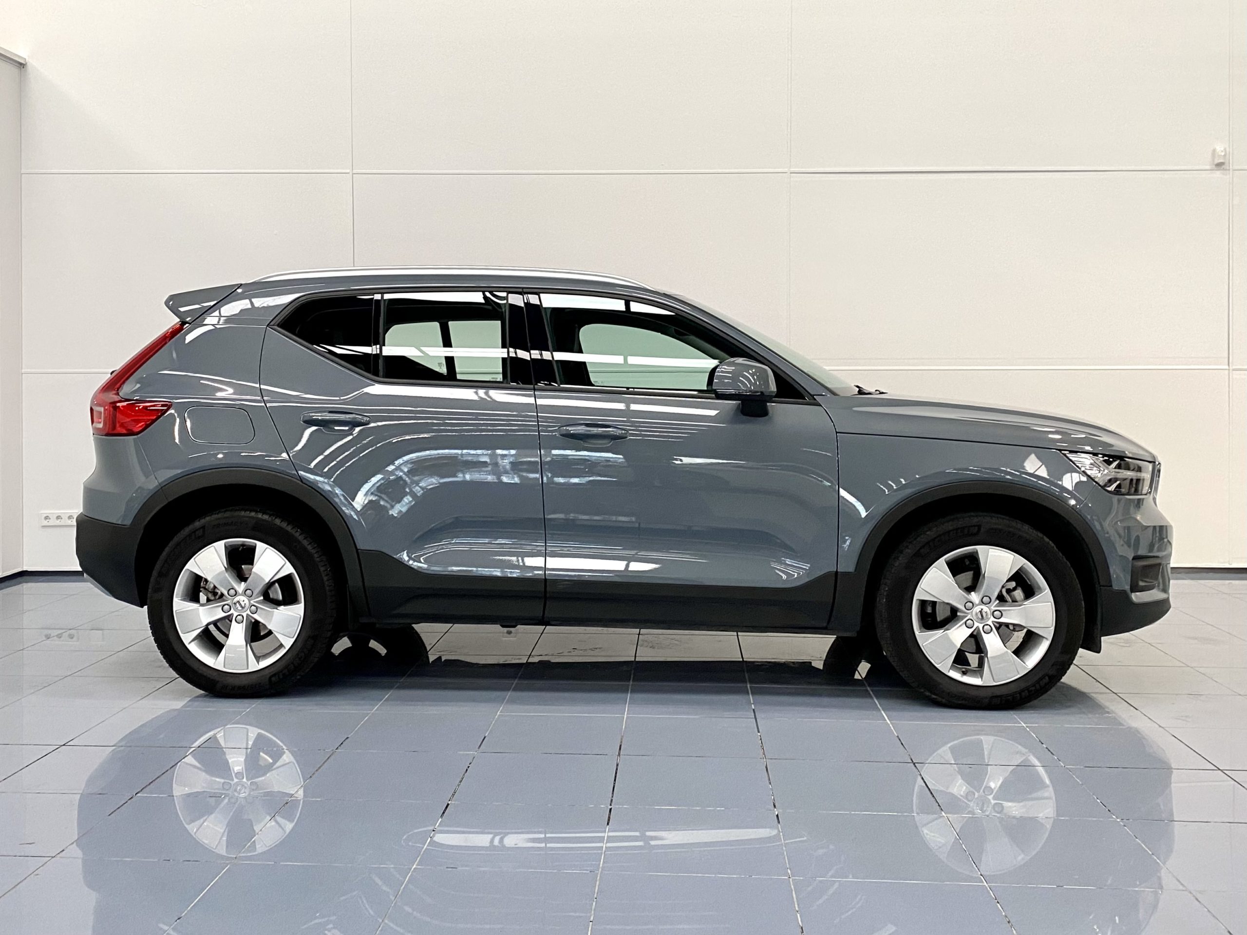 VOLVO XC40 D3 MOMENTUM - Imagen 16
