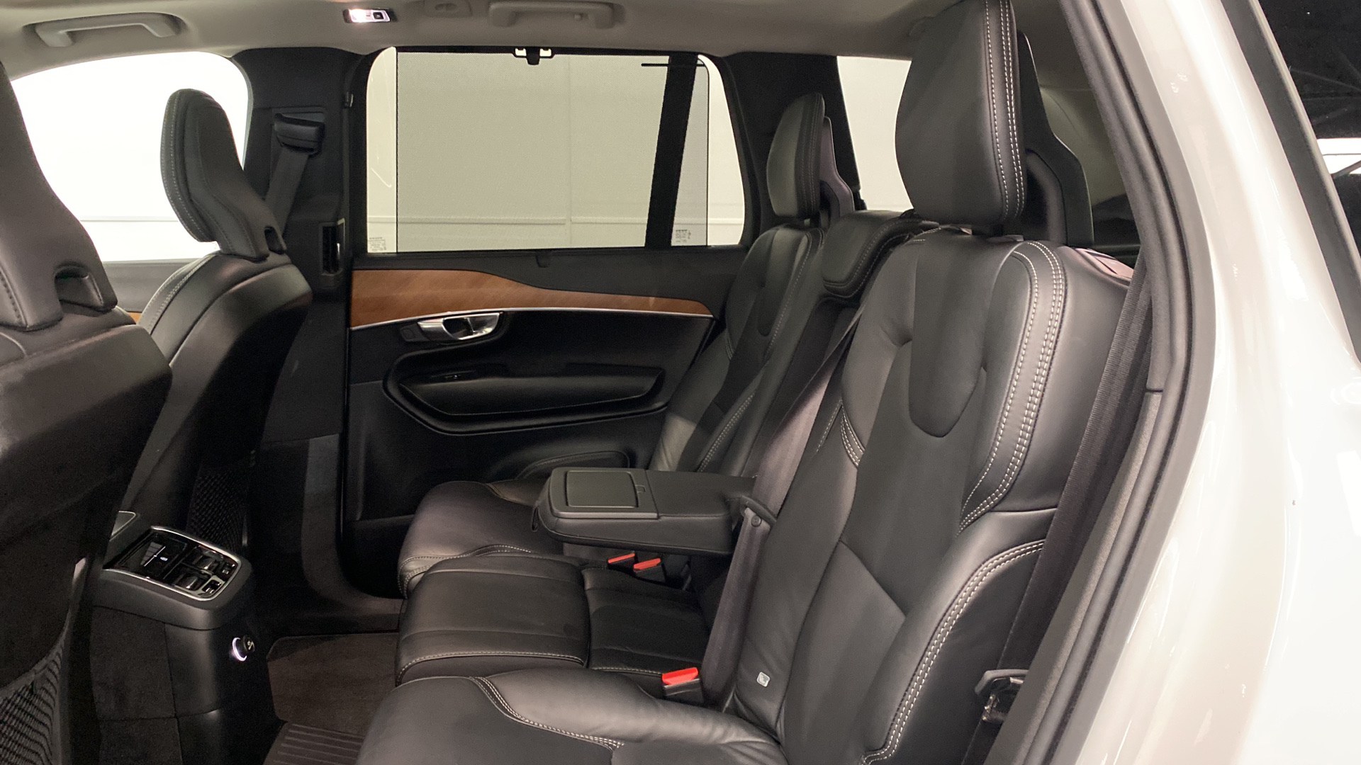 VOLVO XC90 T8 Twin Inscription 7 asientos - Imagen 10
