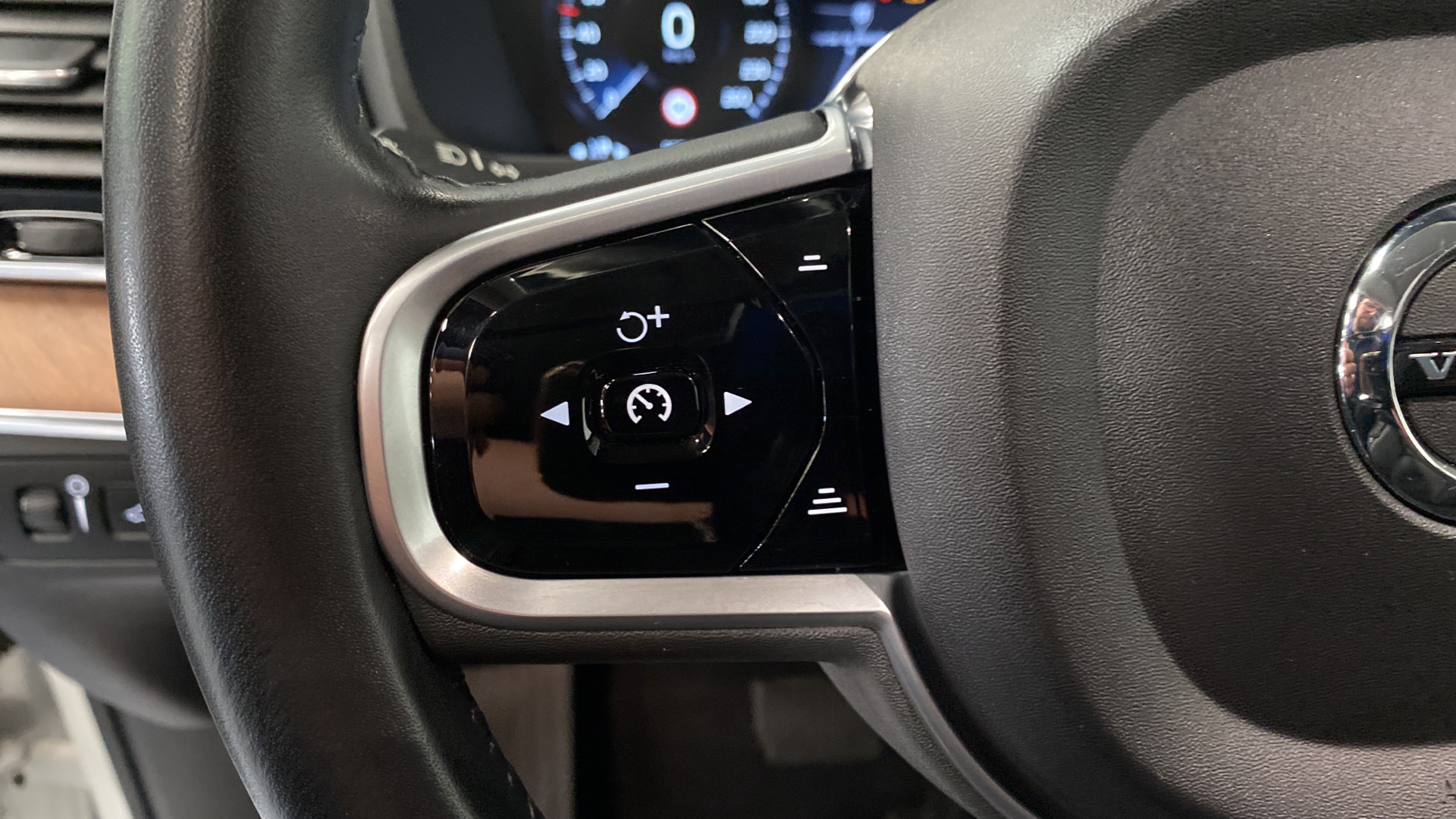 VOLVO XC90 T8 Twin Inscription 7 asientos - Imagen 17