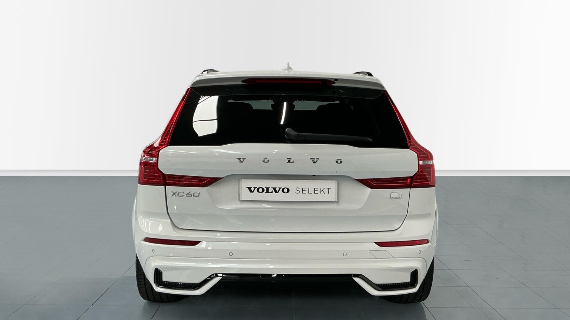 VOLVO XC60 Recharge Dark Ultimate T6 Plug-in Hybrid eAWD Automatic - Imagen 8